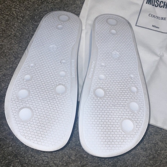 Moschino White Pool slides - Picture 5 of 8